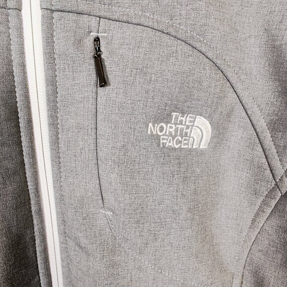 The North Face Women's Medium Gray Windwall Fulll Zipper Jacket - Picture 4 of 13